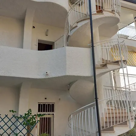 Apartment Corallo Blu Sul Mare *